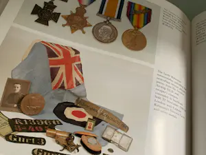 Diverse kunstenaars - Mark Wrey and Anne Montefiore - CHRISTIE'S (Review of the Seaon 1989) Hardcover kopen? Bied vanaf 25!