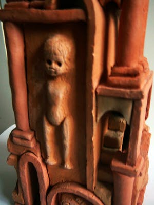 Arie J. Bouter - Toren chamotte klei -1999- kopen? Bied vanaf 80!