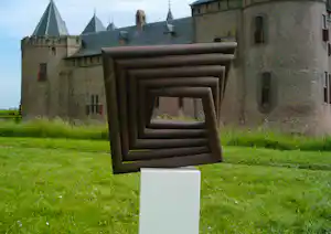 Erik van Spronsen - Möbiusconstructie 1 verkauft für € 1650!