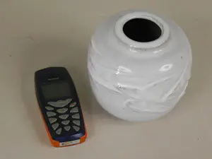 Mobach Keramiek - Zwaluw relief kopen? Bied vanaf 20!