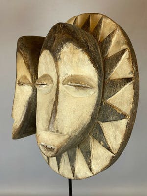 Lega - 210820 - Tribal used African TWIN mask from the Lega Bwami - Congo. kopen? Bied vanaf 65!