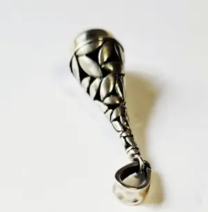 Zilveren Byzantijnse Bungel hanger , met lapis lazuli kopen? Bied vanaf 70!