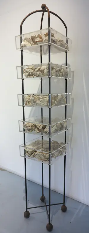 Henny Schakenraad - Mixed Media / Zeer groot object van o.a. metaal, plexiglas en papier, BEWAREN kopen? Bied vanaf 750!