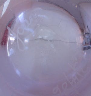 Niet of onleesbaar gesigneerd - Caithness - Lila Neodymium Alexandrite met etsdecor rozen kopen? Bied vanaf 10!