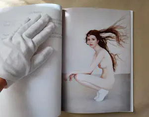 Lidiia Khaikara - "Meisje op de bal" + Fotoboek "Lichte kamers" kopen? Bied vanaf 160!