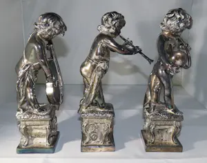 Antieke engel beelden met muziekinstrument (3x), zilver op gips, 1940-1950 kopen? Bied vanaf 495!
