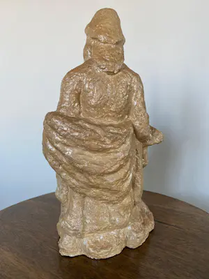 Suzanne Nicolas - Madonna met Kind, met een Vredesduif in de armen. kopen? Bied vanaf 250!