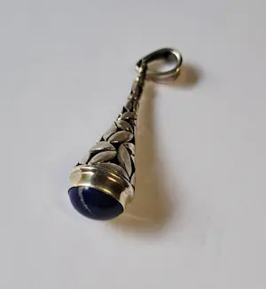 Zilveren Byzantijnse Bungel hanger , met  lapis lazuli kopen? Bied vanaf 60!