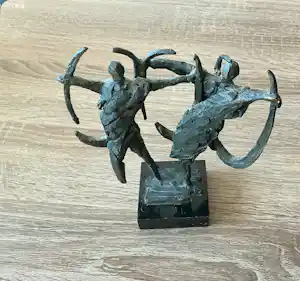 Bernadette Leijdekkers - Zonder titel, boogschutters verkocht voor € 85!