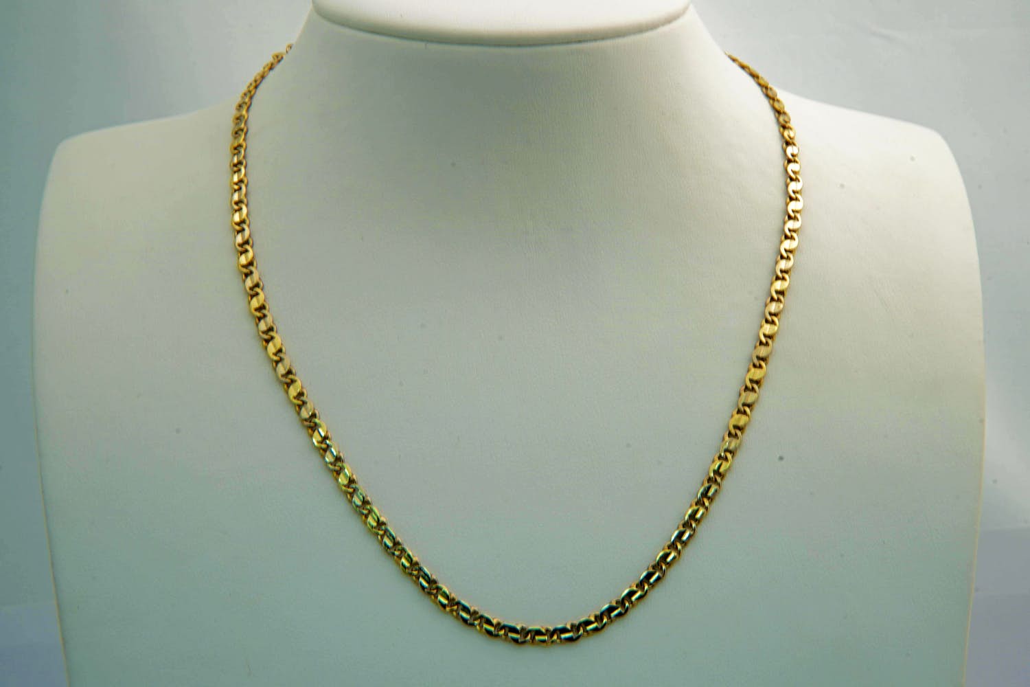 NV34 - Zo goed als nieuw 14 karaat gouden bicolor collier - klein model verkocht voor € 680!