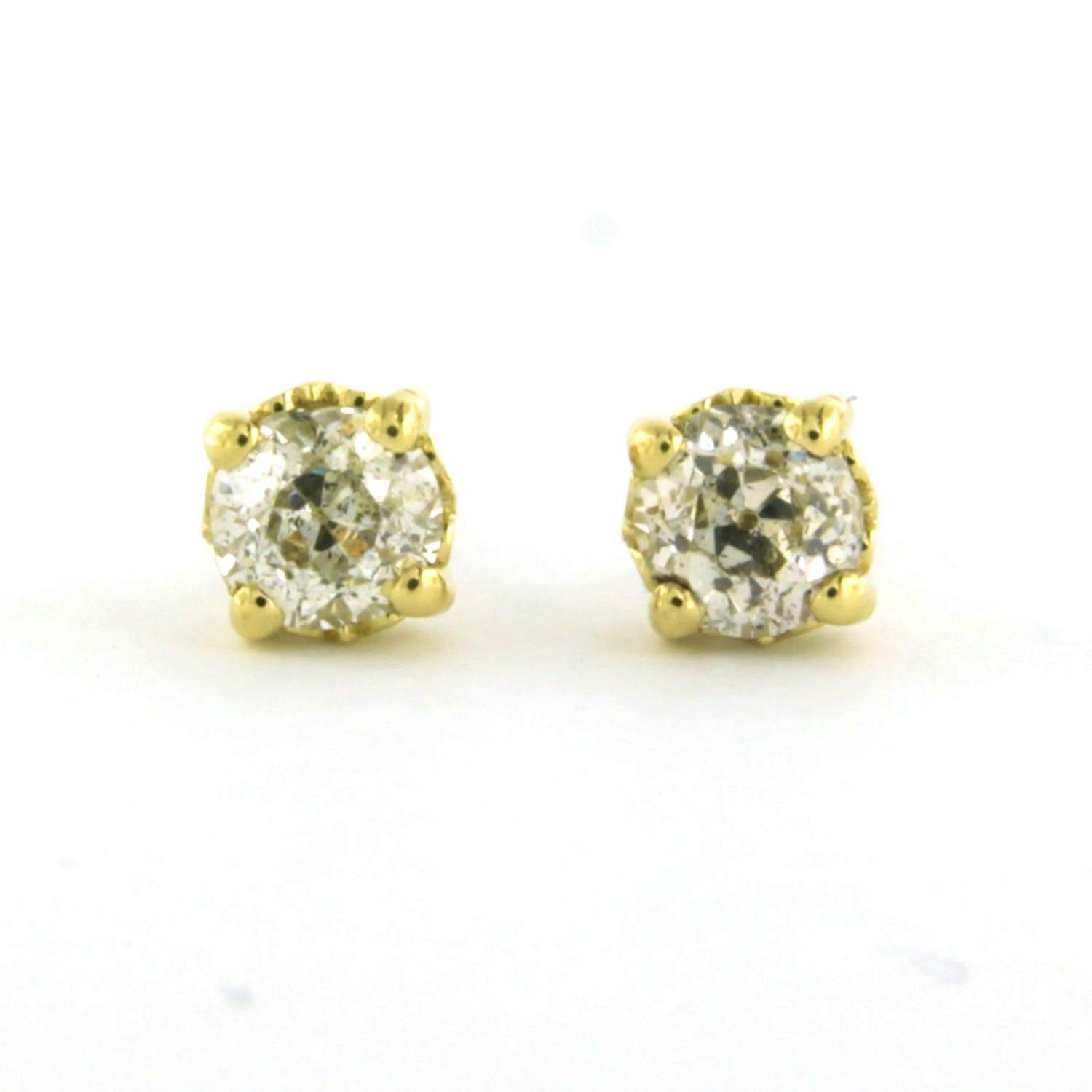 18k geel gouden solitair oorknoppen met Bolsjewiek geslepen diamant tot. 1.00ct verkocht voor € 650!
