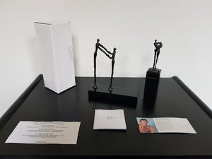 Corry Ammerlaan - Twee Sculpturen - Certificate of Origin kopen? Bied vanaf 1!