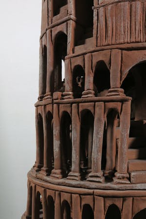 Arie J. Bouter - Terracotta, Toren van Babel (Zeer groot) kopen? Bied vanaf 500!