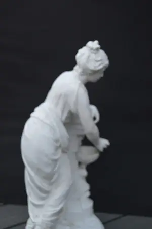 Nicolas Lecornet - Jonge vrouw bij fontein kopen? Bied vanaf 500!