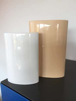 Keramiekfabriek Velsen - twee ovale vazen verkocht voor € 24!