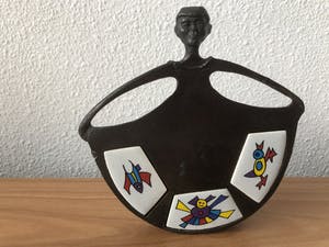 Corry Ammerlaan - Heel apart beeldje - Dame met wijde rok of jurk" kopen? Bied vanaf 10!