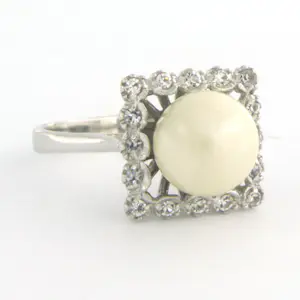 18k wit gouden ring met parel en zirkonia - ringmaat 17.25 kopen? Bied vanaf 170!