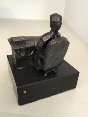 Corry Ammerlaan - Sculptuur “ Aan het werk ! “ kopen? Bied vanaf 20!