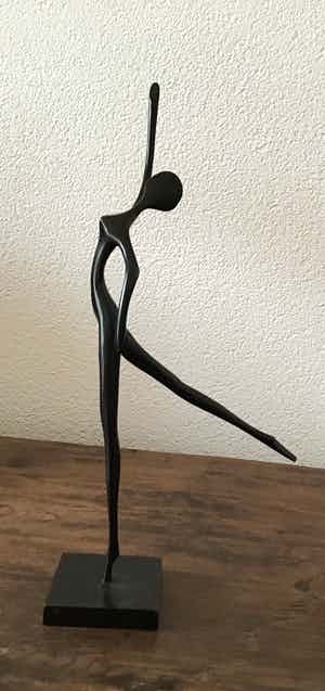 Brons (Onbekend) - Metaal beeld, danseres verkocht voor € 1!