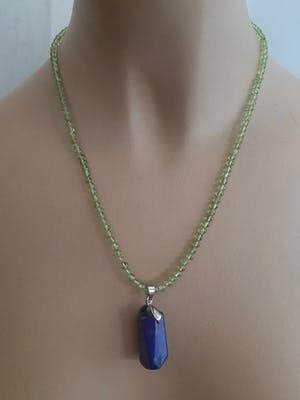 Curiosa - Groene steen ketting met lapis lazuli hanger en oorbellen kopen? Bied vanaf 1!