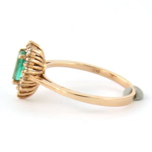 18k gouden ring bezet met smaragd en briljant geslepen diamant tot. 0.26ct kopen? Bied vanaf 500!