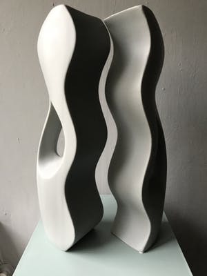 Marianne Bey - Two vases grey kopen? Bied vanaf 35!