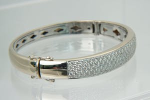 1314 - Schitterende 18 krt wit-goud en diamanten (ca. 3.20 ct!!) slaven-armband kopen? Bied vanaf 2190!