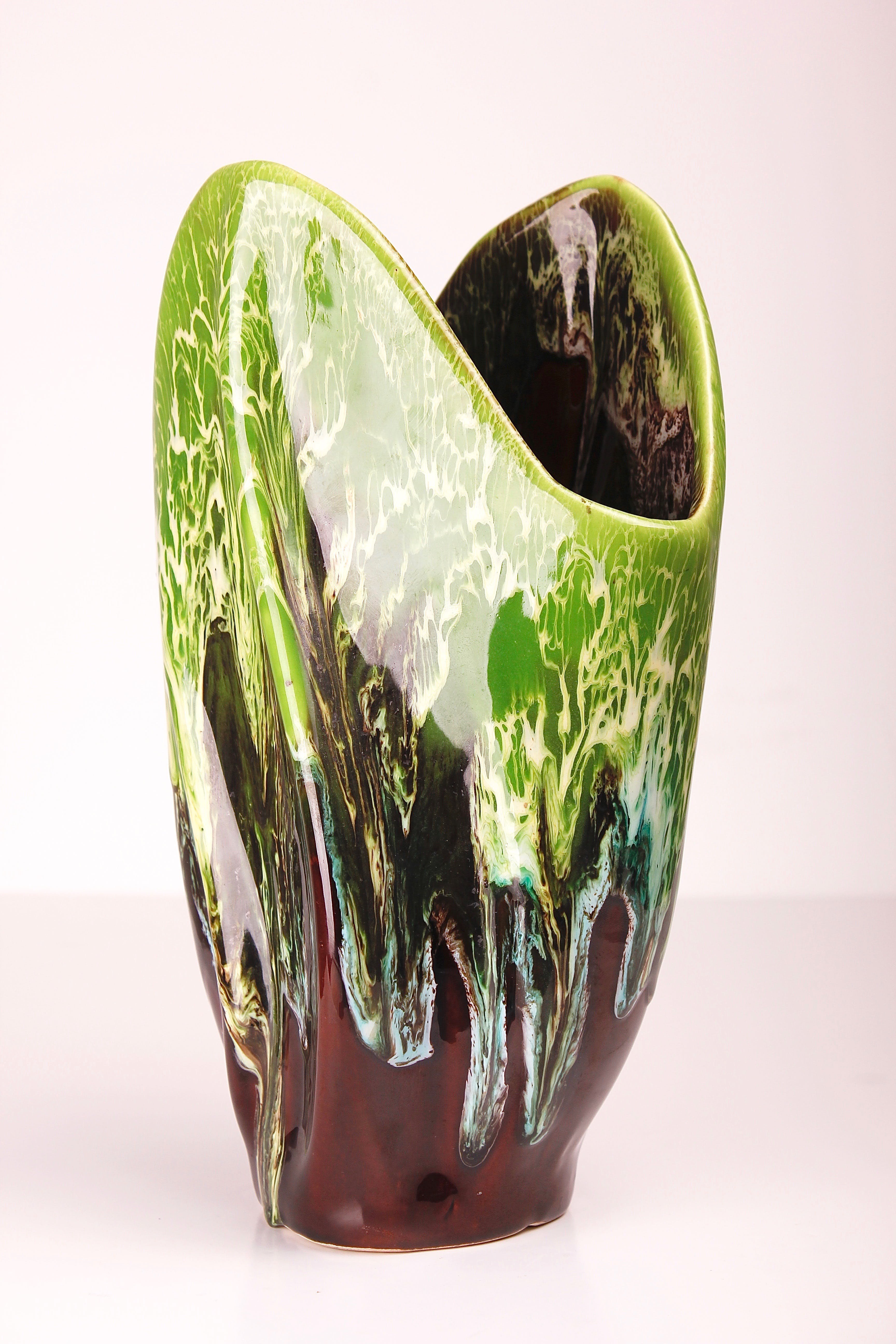 Vallauris Keramiek - Groen - bruine polychrome vaas met 'hand thrown' druipglazuur | 1960s kopen? Bied vanaf 19!