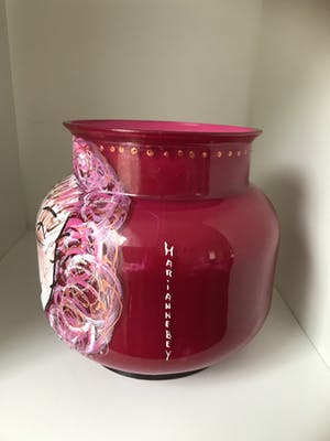 Marianne Bey - Pink Woman kopen? Bied vanaf 30!