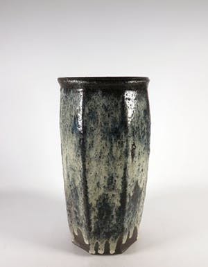 Gutte Eriksen - Steengoed, Achtkant vaas kopen? Bied vanaf 1!