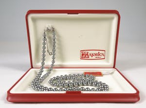 Curiosa - Collier van Majorica parels met zilveren slot kopen? Bied vanaf 1!