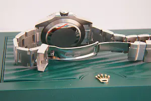 127- Originele Rolex 126610LN  Submariner Date - BLACK - met papieren - ZGAN! kopen? Bied vanaf 10400!