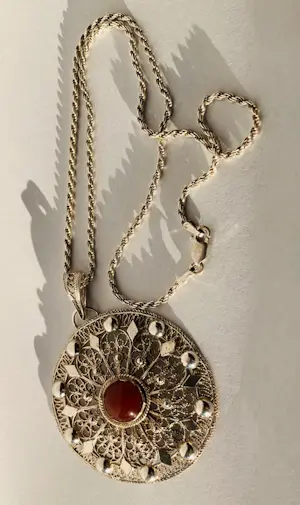 Zilver - 925 ketting met filigrain zilveren hanger met carneool - keurmerken kopen? Bied vanaf 70!