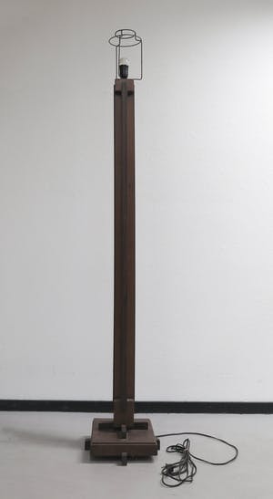 Curiosa - Art Deco houten staande lamp / lampenvoet kopen? Bied vanaf 50!