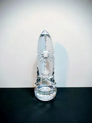 Val-Saint-Lambert - Kristallen holografische briefgewicht/obelisk. kopen? Bied vanaf 45!