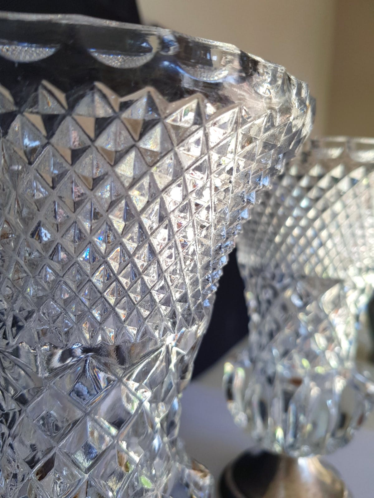 Niet of onleesbaar gesigneerd - Kristallen vazen  kopen? Bied vanaf 1!