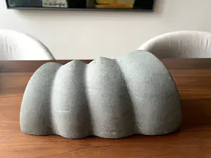 Wim Mors - stenen sculptuur, zonder titel kopen? Bied vanaf 150!