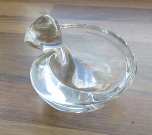 Niet of onleesbaar gesigneerd - Studio kristallen vrijgevormd schaaltje - gesigneerd kopen? Bied vanaf 1!