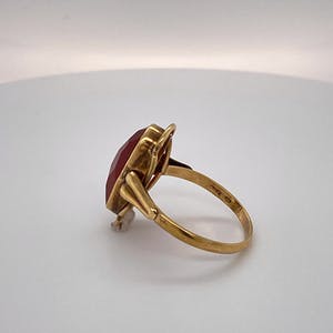 14kt gouden ring met carneool, mt 56(17,75) 2,73gr kopen? Bied vanaf 100!