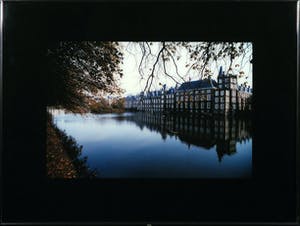 Paul Huf - Foto, Binnenhof - Ingelijst kopen? Bied vanaf 1!