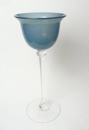 Niet of onleesbaar gesigneerd - Art Nouveau: Weinglas mit blauer Kuppa, Böhmen, signiert kopen? Bied vanaf 1!