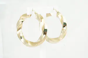 10 -  Elegante set 18 karaats geel-gouden "gedraaide" oorhangers - groot model kopen? Bied vanaf 170!