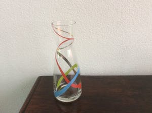 Corry Ammerlaan - Twee karaffen en twee wijnglazen kopen? Bied vanaf 30!