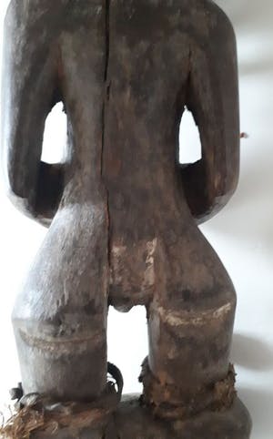 Niet of onleesbaar gesigneerd - SONGYE - Fetish beeld - Hout en ijzer kopen? Bied vanaf 10!