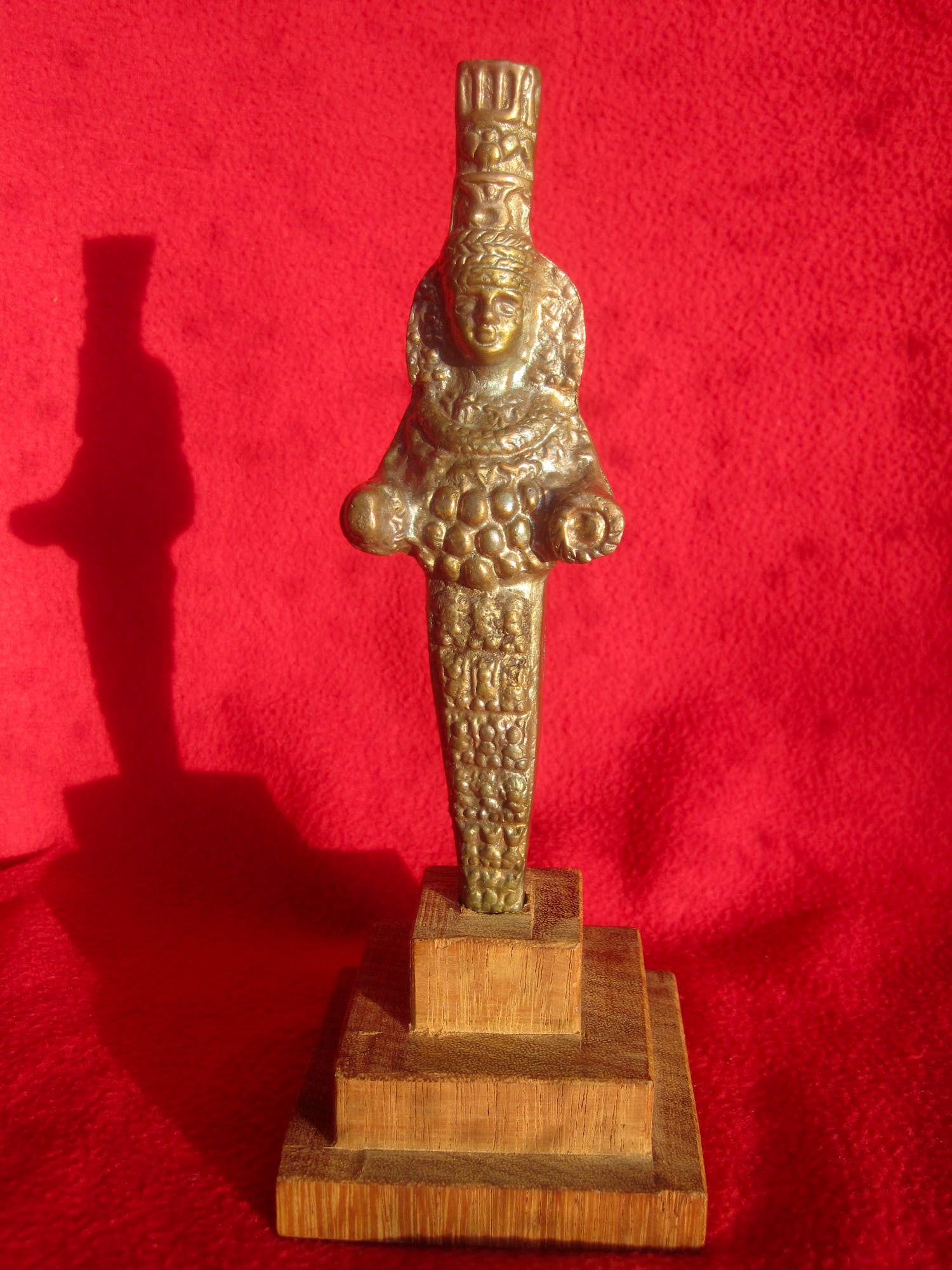 Brons (Onbekend) - Vrouwe van Efeze. kopen? Bied vanaf 70!