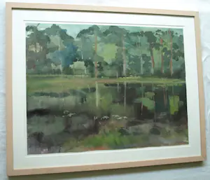 Niet of onleesbaar gesigneerd - Gesigneerde aquarel , Bosgezicht aan het water – Ingelijst , 59 x 74 cm. kopen? Bied vanaf 10!
