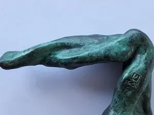 Marti de Greef - Sculptuur van een vrouw. kopen? Bied vanaf 150!