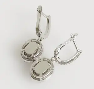 2,53ct amethist en diamanten oorbellen kopen? Bied vanaf 850!