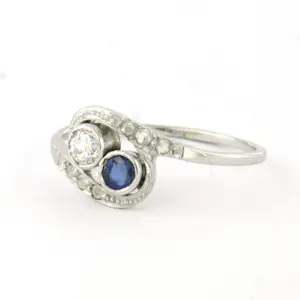 18k witgouden ring met saffier en briljant en roos geslepen diamant kopen? Bied vanaf 250!