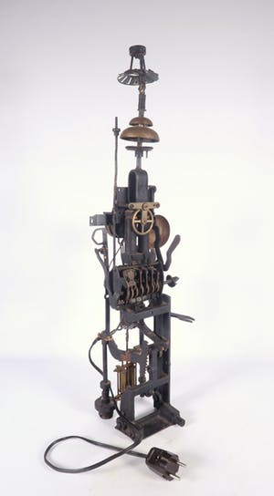 Niet of onleesbaar gesigneerd - IJzer, The Eternal Clock kopen? Bied vanaf 10!